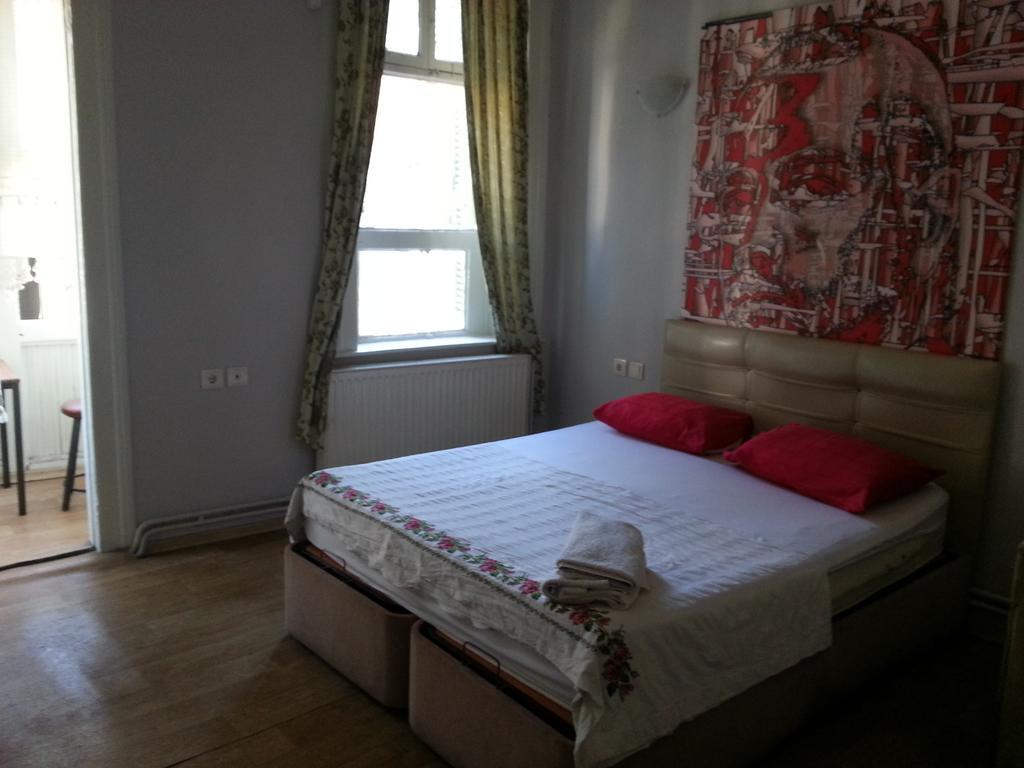 Laguna Otel Pansiyon İzmir Buitenkant foto
