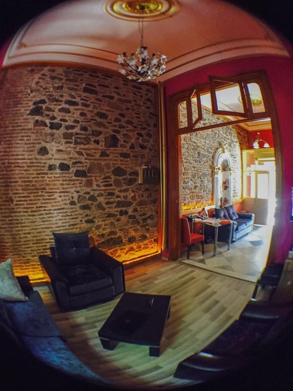 Laguna Otel Pansiyon İzmir Buitenkant foto