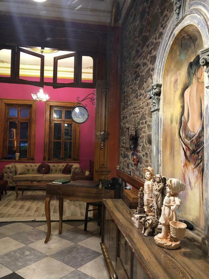 Laguna Otel Pansiyon İzmir Buitenkant foto